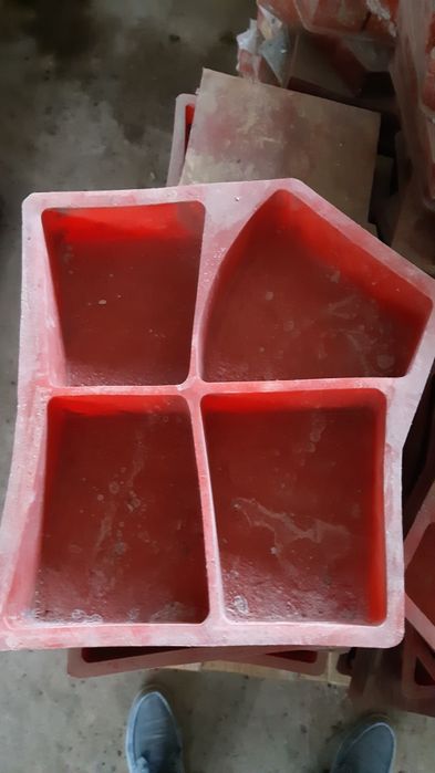 Форми для тротуарної плитки  поліурітанові, пластикові