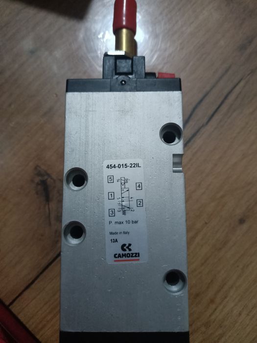 Пневморозподільник camozzi 454-015-22IL