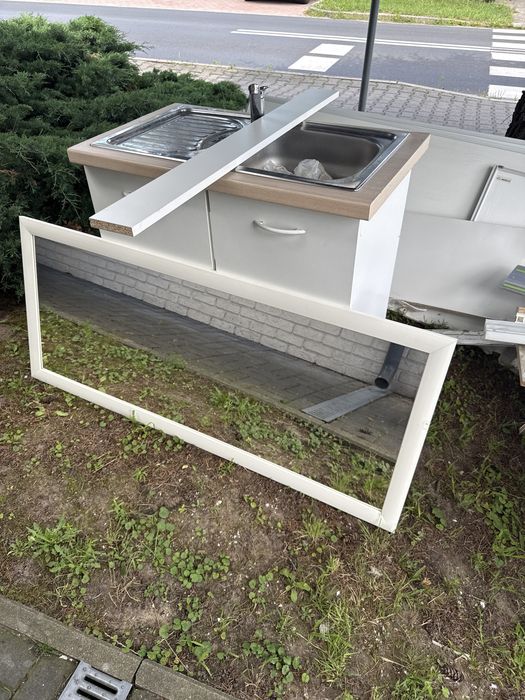 Oddam za darmo meble pod zabudowe