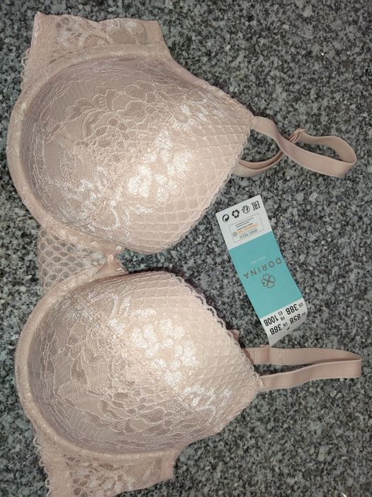 Soutien novo com etiqueta