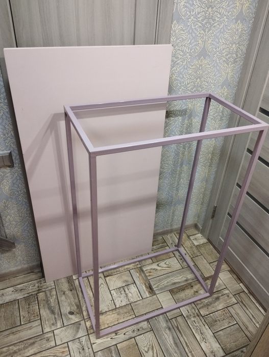 Столи кухонні та офісні