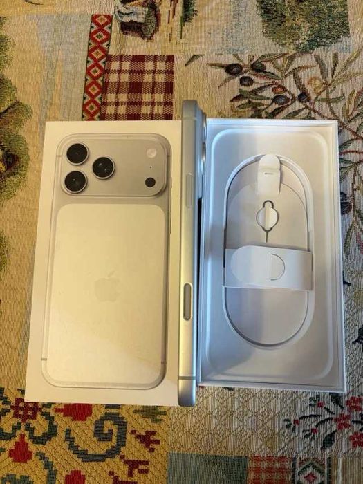 iPhone 17 Pro Max 256GB Prateado – Como Novo