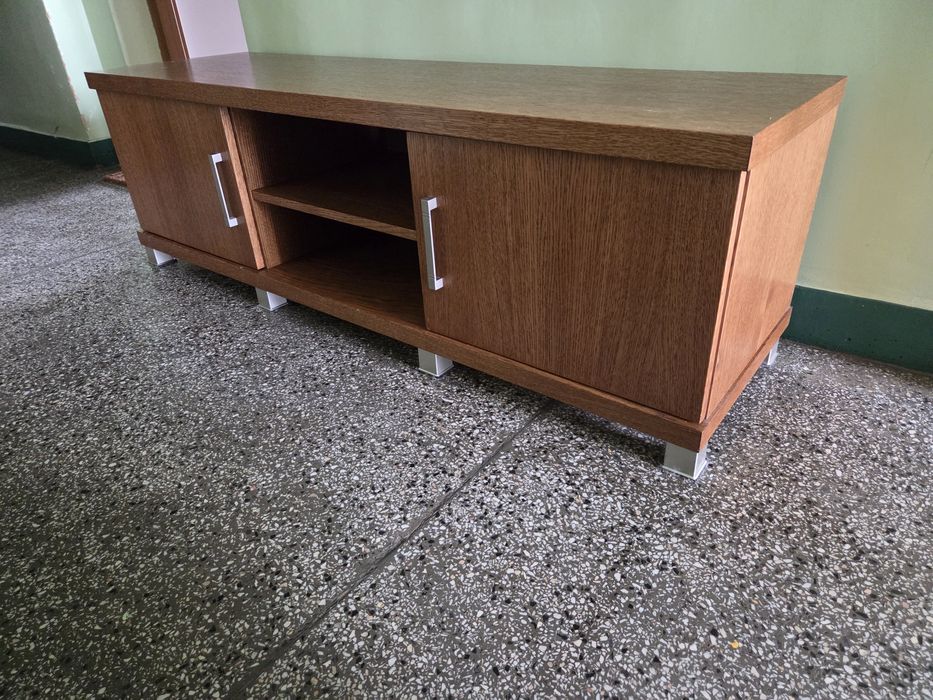 Dębowa szafka RTV