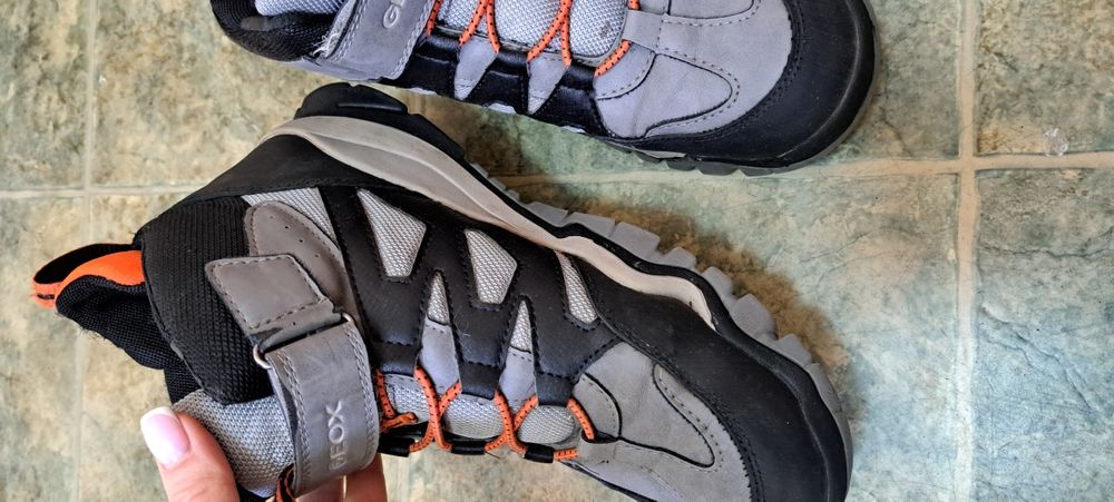 Ботінки geox  на хлопчика 39 р