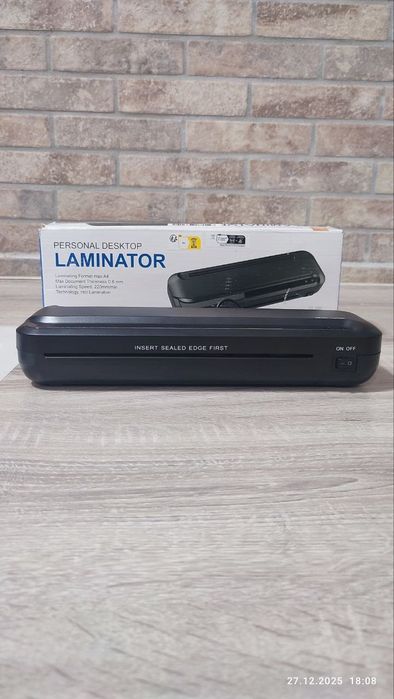 Ламінатор Omega OLP285.