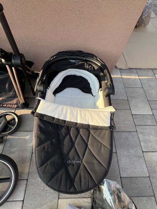 Wózek Cybex czarny/rose gold