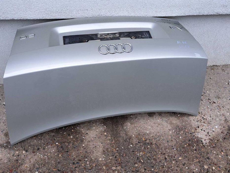 Klapa Audi A4 B6 Sedan LY1X