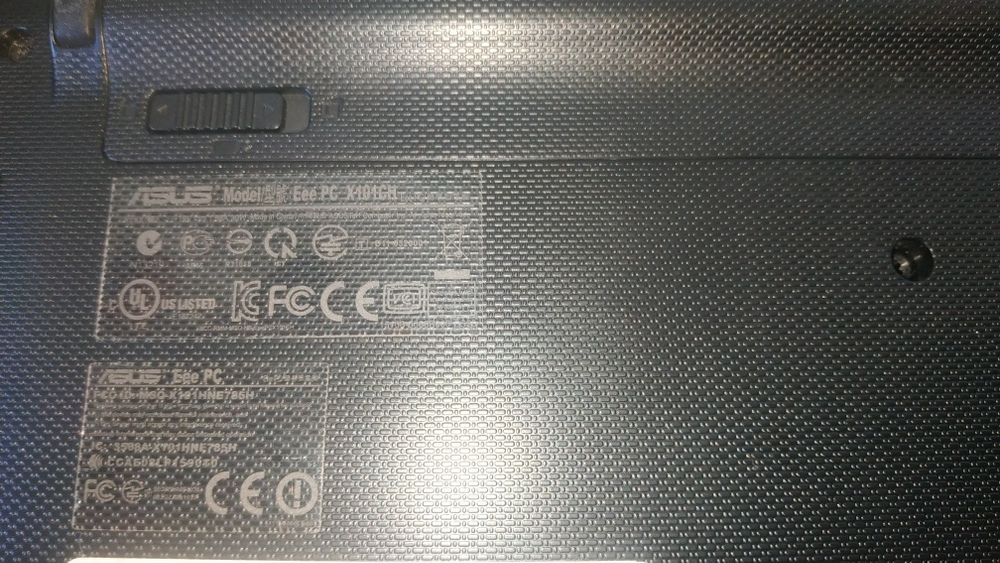 Нетбук Asus Eee PC