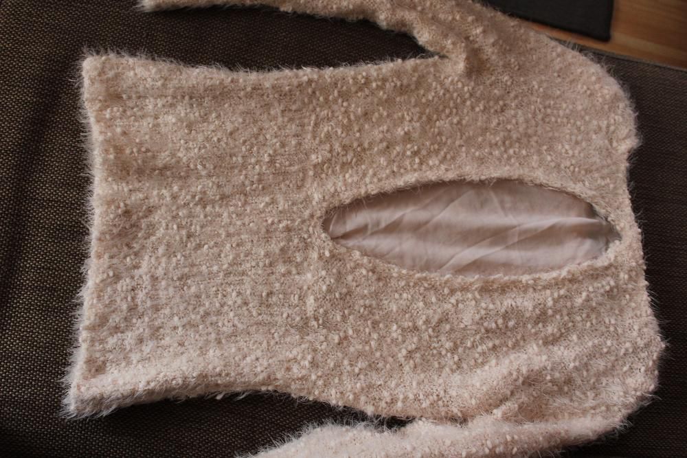 nowy sweter pastelowy nude rozmiar M / 38 do 40