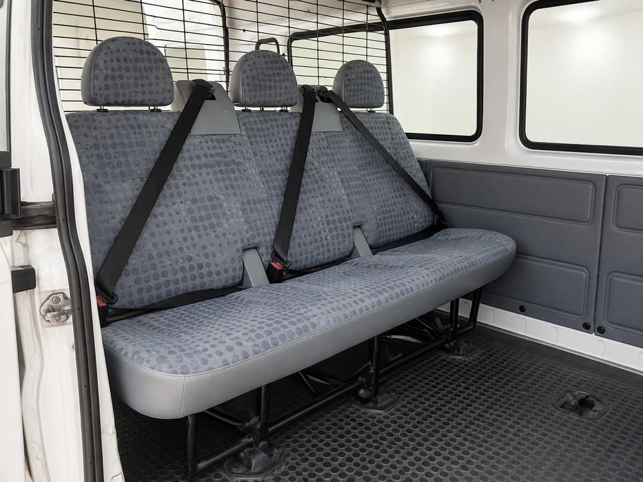 Ford Transit 330L 2.2 TDCi Longa-T.Médio 9 Lug
