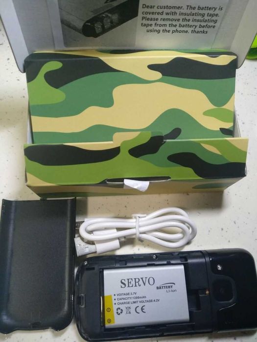 Кнопочний телефон SERVO  V9500HD 4SIM  (російська клавіатура