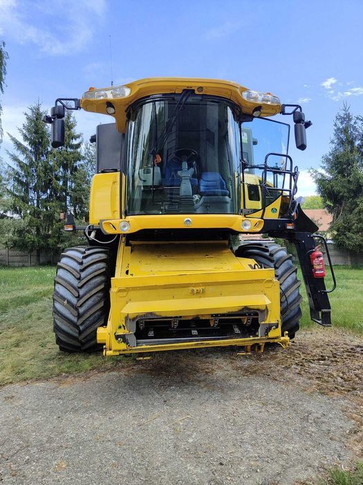Kombajn New Holland