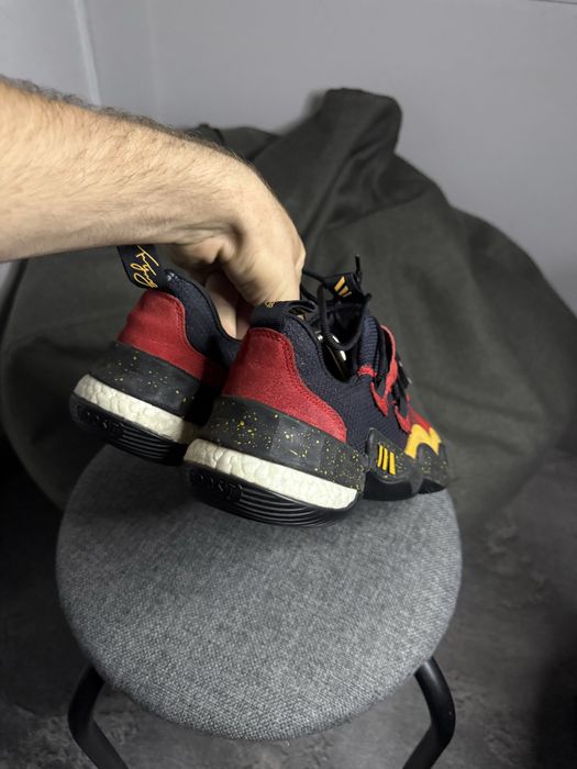adidas trae young 1 - купити чоловіче взуття - Ціна на OLX.ua