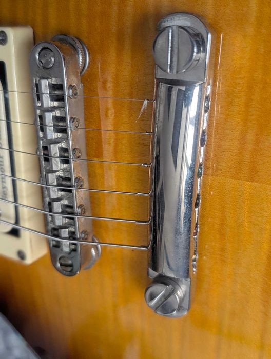ESP LTD EC-1000 Deluxe - Amber Sunburst