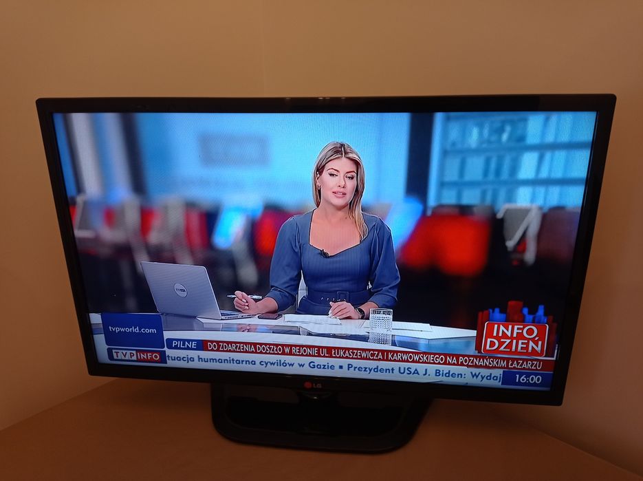 Telewizor LCD 32 cali