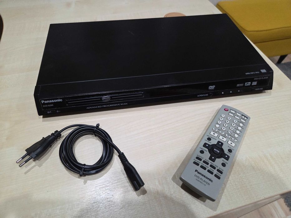 Odtwarzacz DVD Panasonic S295