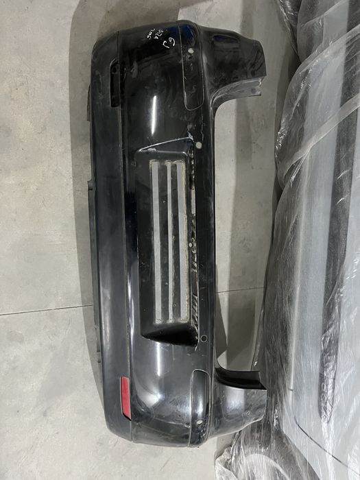 Para -choque traseiro 6L