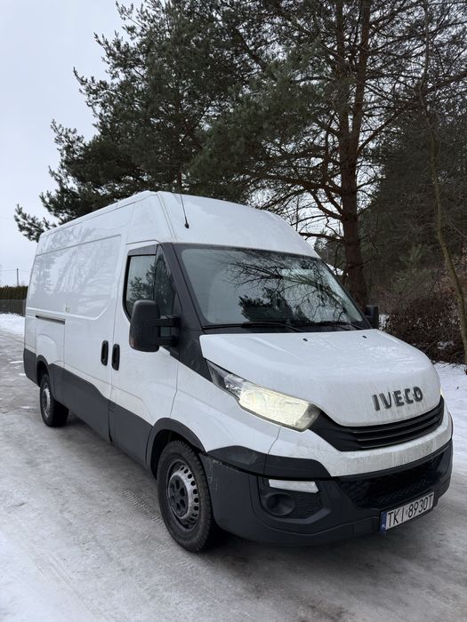 Wynajem busa Iveco Daily L3H2 Hak uciąg 3.5t Stalowa Wola i okolice