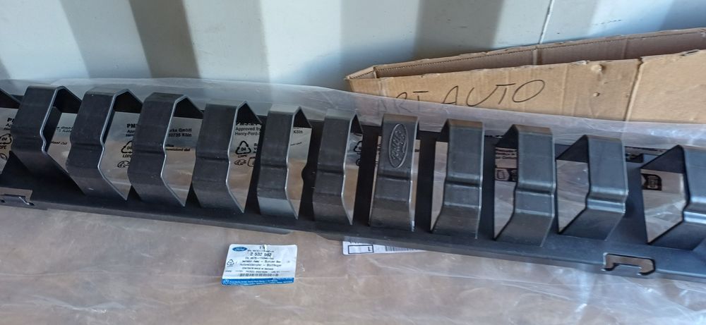 Ford Focus MK4 absorber zderzaka przód przedniego NX7B-17E898-AA NOWY OE