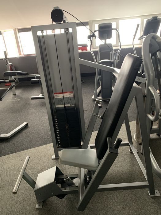 Cybex chest press, klatka.