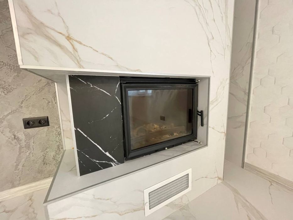 Просторий будинок, з великою земельною ділянкою, дмитро