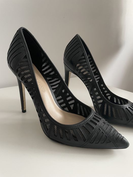 Czarne, skórzane buty na obcasie River Island 39