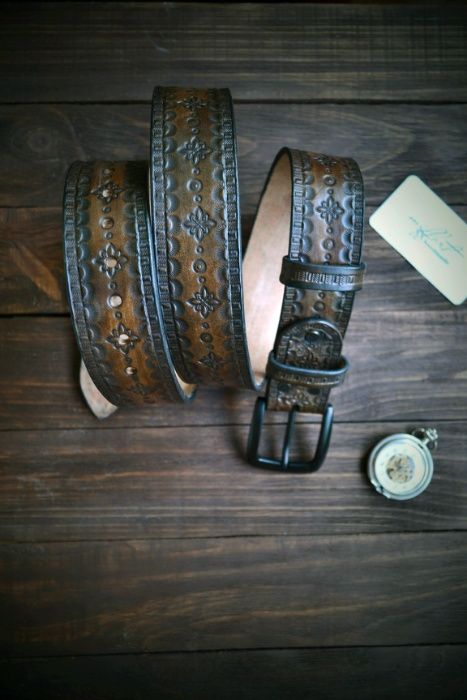 Кожаный ремень ручной работы.