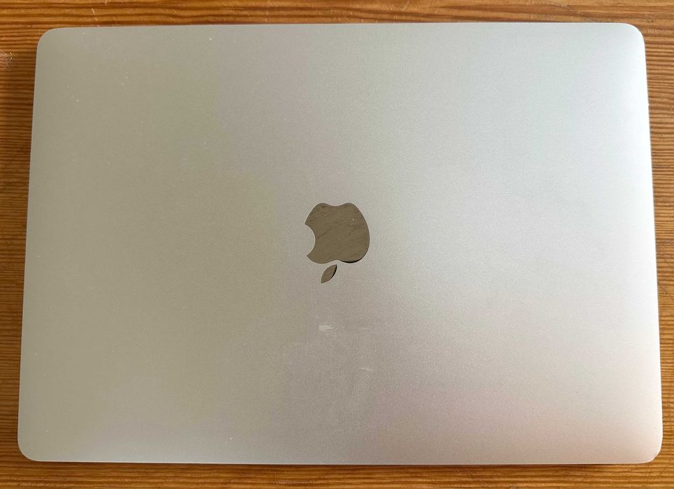 Macbook Pro 2018, 16 GB RAM, 512 GB, 13 cali USZKODZONA MATRYCA