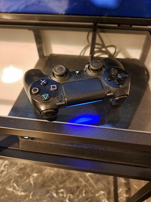 Playstation 4 PS4 Slim 1TB