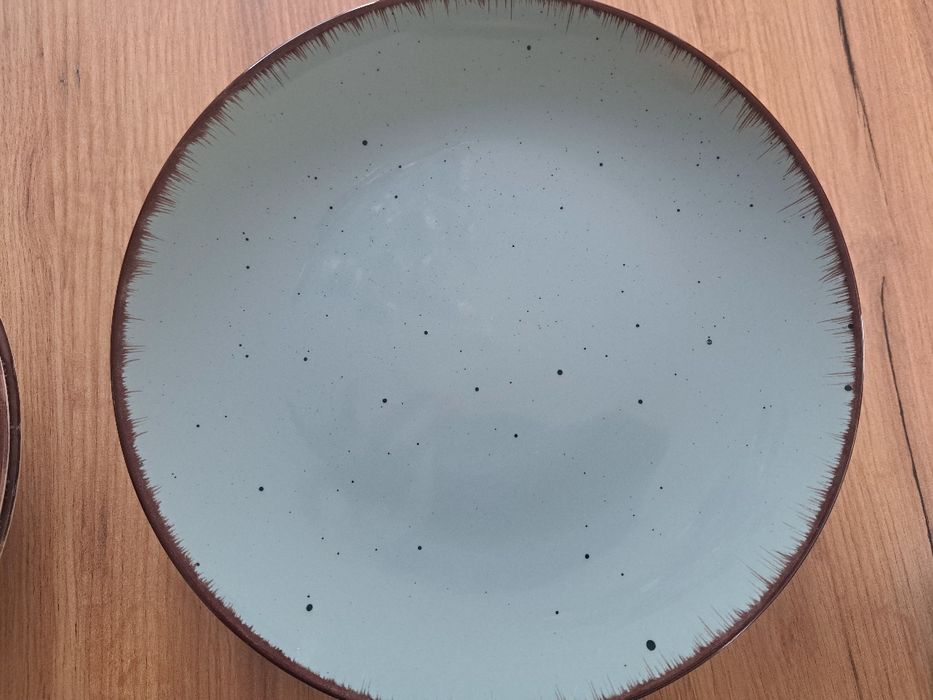 Talerze obiadowe  8 sztuk