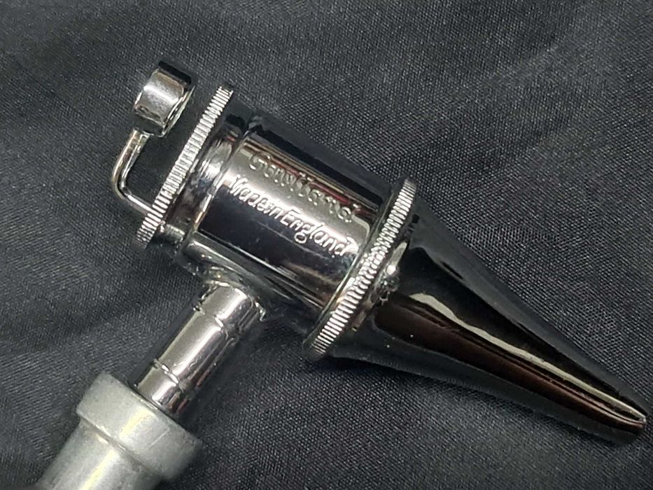 Otoscópio Vintage Gowllands