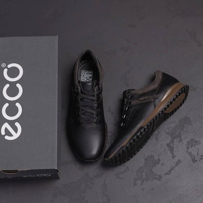 Мужские низкие кроссовки ecco черные кожаные демисезон