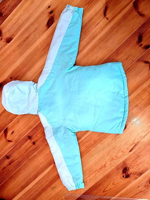 Ветровка для девочки Place