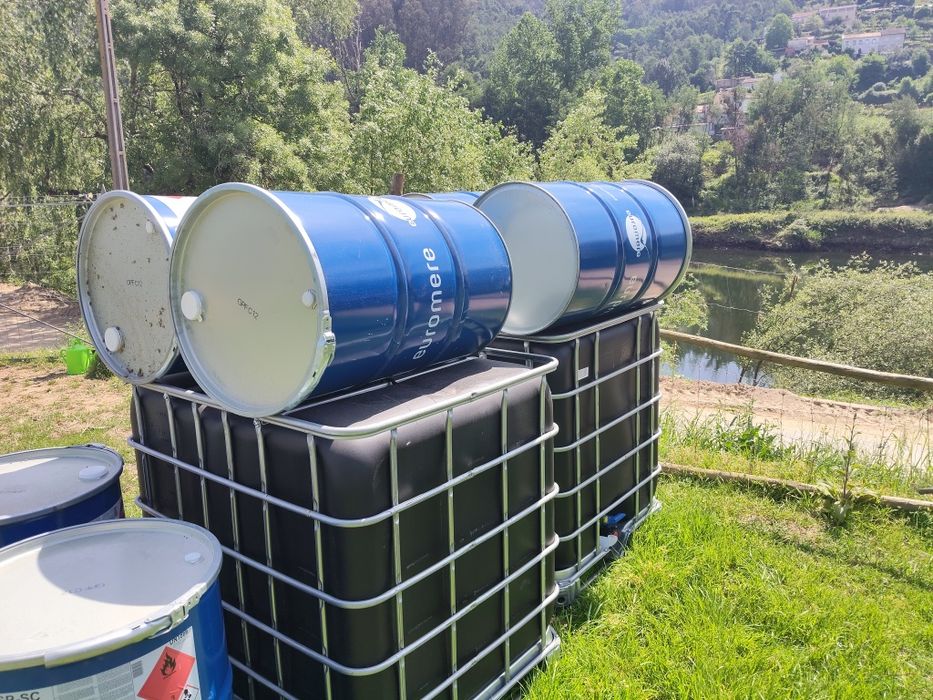 Depósitos ibc  1000 litros bidões 200 litros com tampa