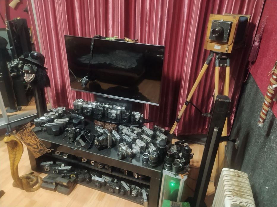 Колекція ретрокамер, відеокамер