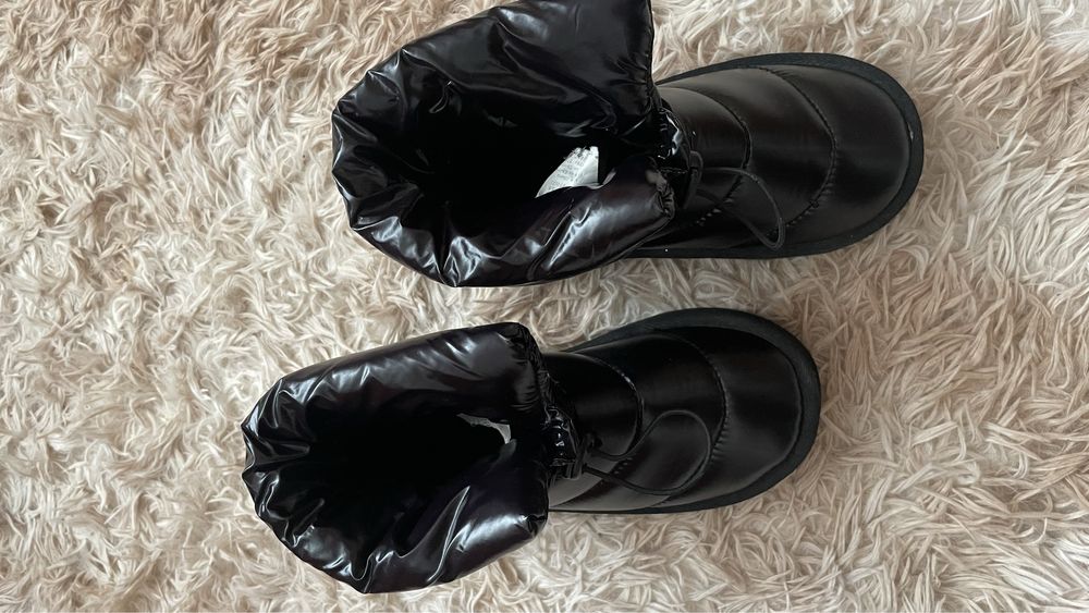 Дитячі чобітки, розмір 34