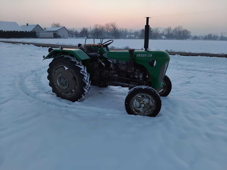 Ursus c 328 330 zabytek