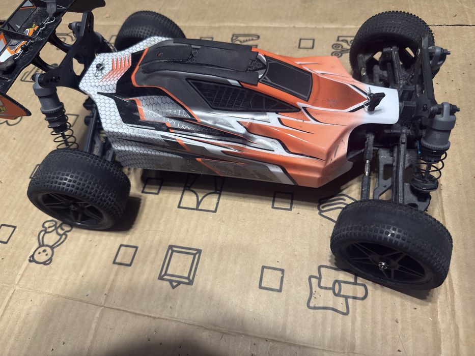 podowzie rc z karoseria