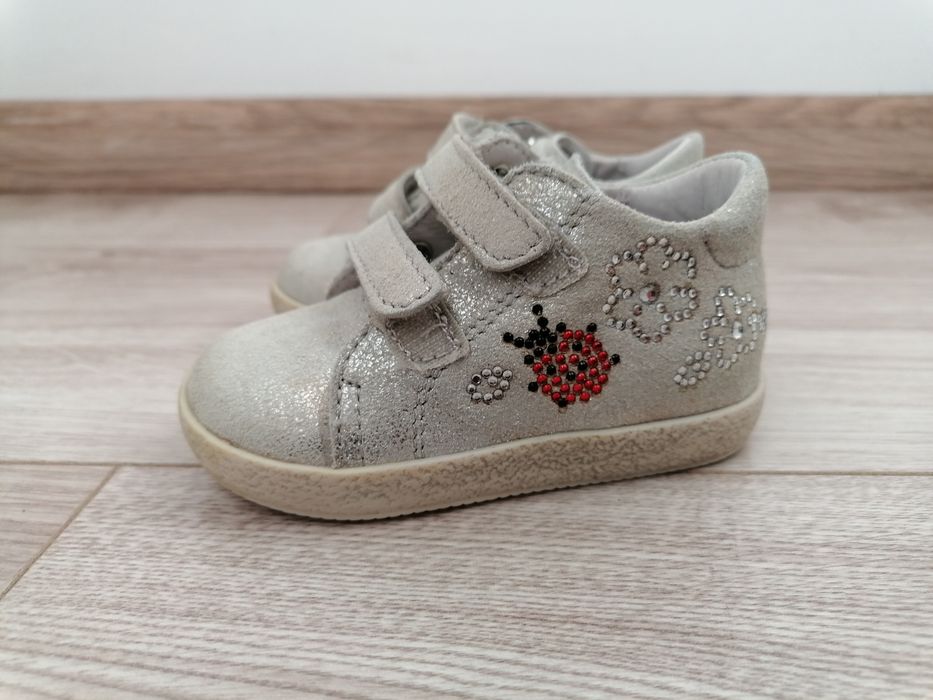 Buty skórzane dla dziewczynki