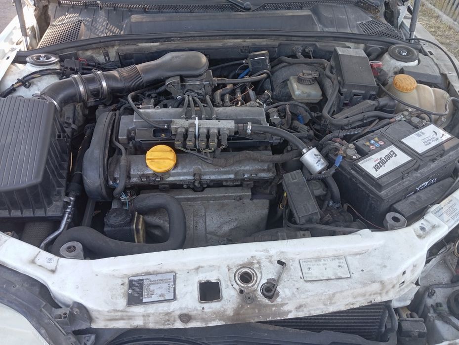 Opel Vectra 1996 VIN W0L000036T1207461 фото оголошення 2 з 7