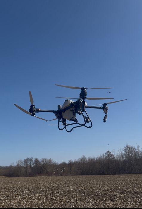Внесення добрив агродроном DJI Agras T50