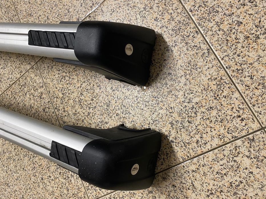 2 Barras e fixações THULE para bicicleta, compatível com a maioria dos