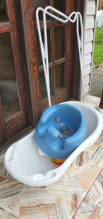 Fotelik bumbo wanienka stelaż