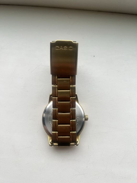 Casio MTP-V002G-7B