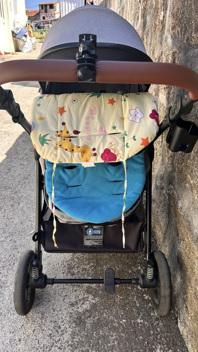 carrinho de bebé + bebe conforto e andador, tudo por 120€