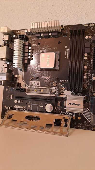 Bundle AMD Ryzen 5 2600 / Motherboard ASRock AB350M Pro4 AM4