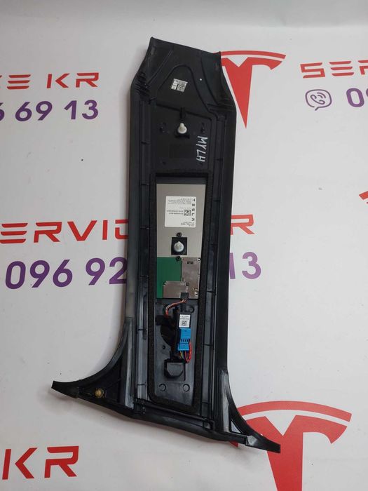 В продаже! Стойка LH | RH с камерой  на Tesla Mode 3 18-23