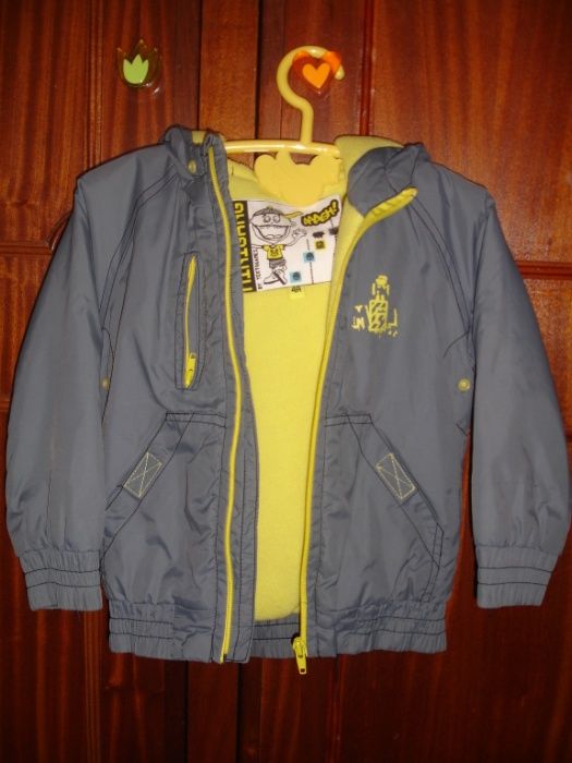 Parka Cinzenta e Sweats C/Capuz 4 anos