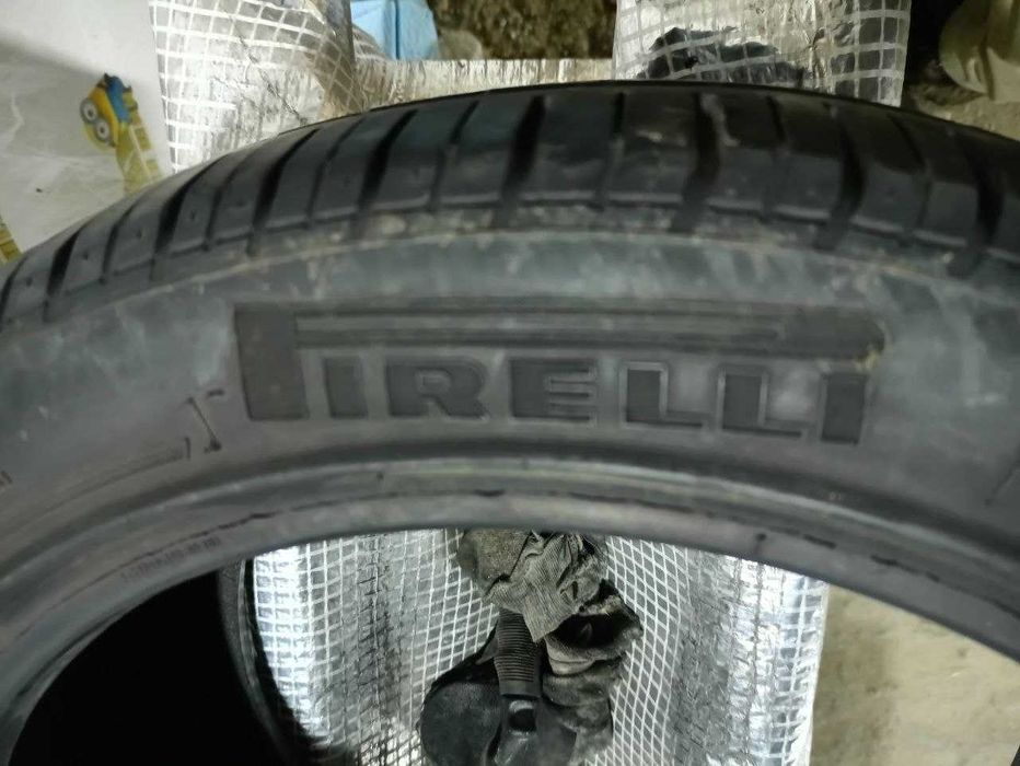 *Шини Pirelli 225/45R17. 2шт. Літо 2022р (0749)