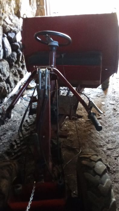 Motocultivador com reboque